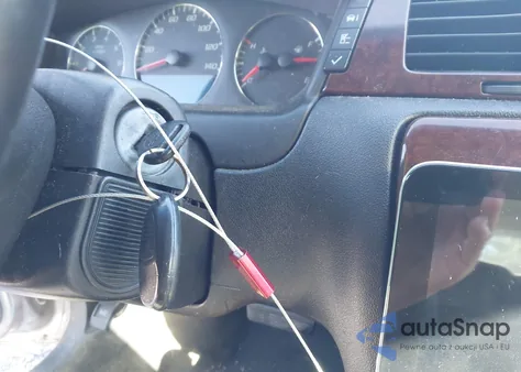 2010 Chevrolet Impala Lt z USA, uszkodzony, nr VIN 2G1WB5EKXA1235564